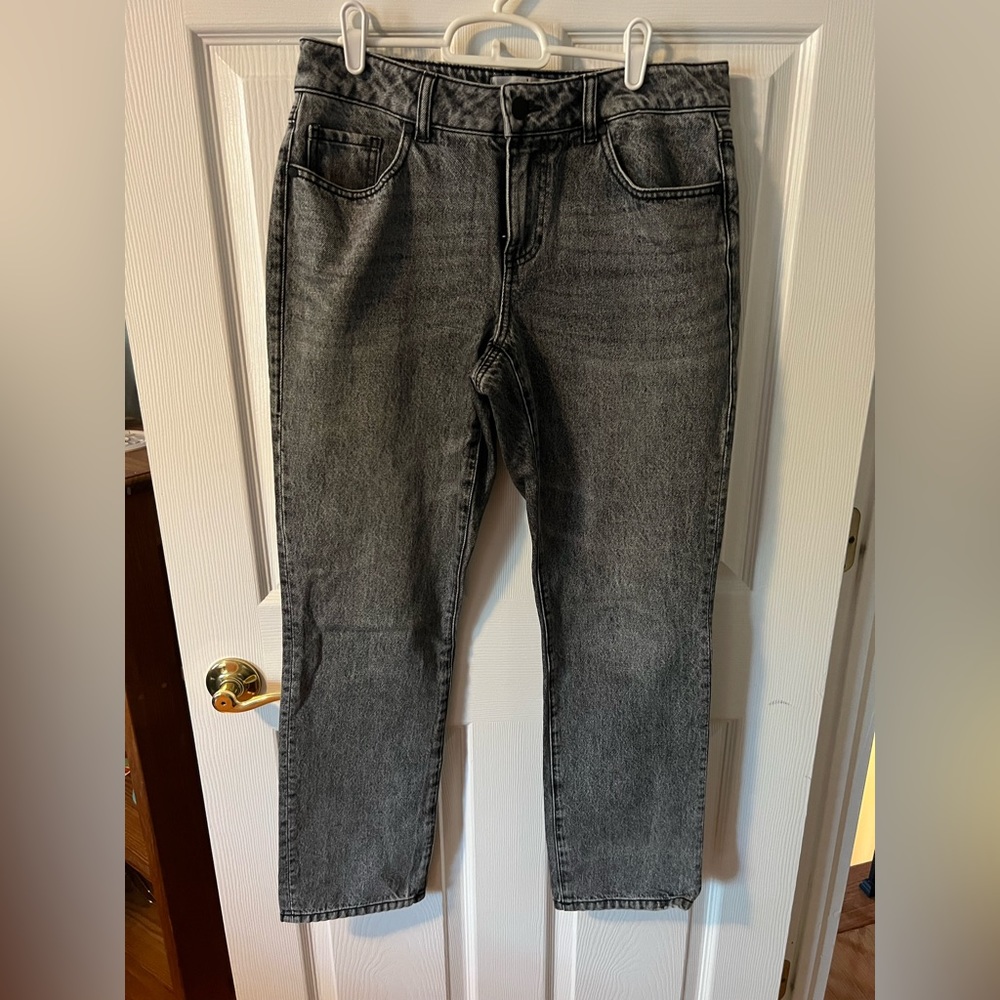 Cabi Fall 2022 black distressed boyfriend jeans